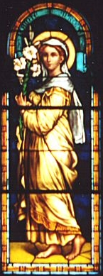 Detalle de la Santa en una vidriera decimonónica de la catedral de Nancy, Italia.