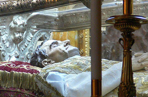 Urna de San Juan Bosco