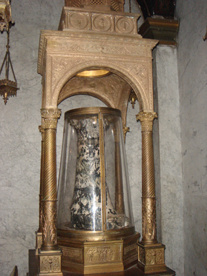 Virgen del Rosario de Pompeya / Columna de flagelacion de Cristo ff S-XIX (R.M. SXIX-C21) Columna-de-la-flagelacion-Iglesia-Santa-Praxedes