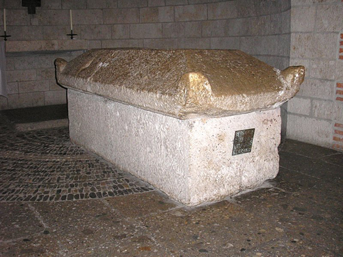 Tumba de Santa Afra