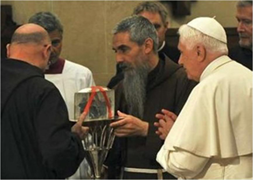 Corazón de San Pío de Pieltrecina