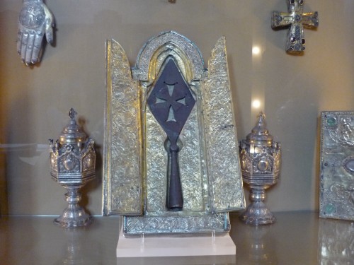 Lanza de Longino, llevada por San Judas Tadeo a Echmiadzin, Armenia.