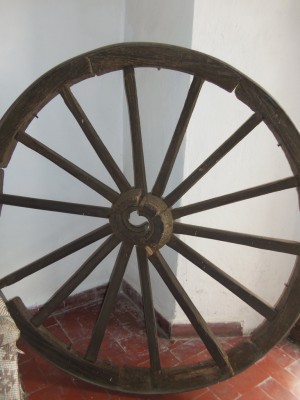 Rueda de una carreta del Beato Sebastián de Aparicio