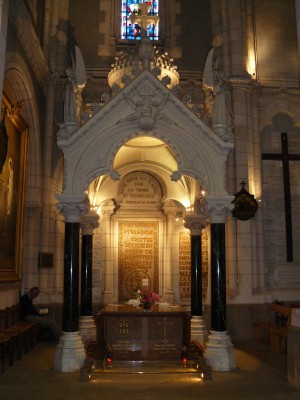 Tumba de San Luis María Grignon de Montfort