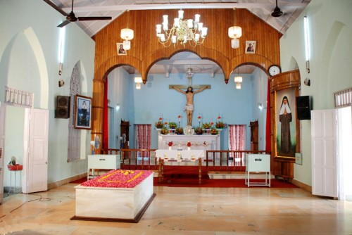 Tumba de Santa Alfonsa Muttathupadathu
