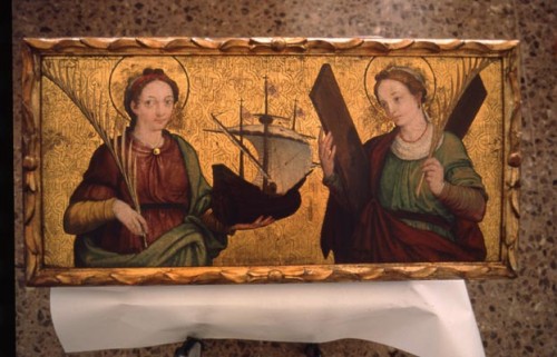 Vista de una tabla del s.XVI con las dos mártires patronas de Barcelona: Madrona (izqda.) y Eulalia (dcha.)