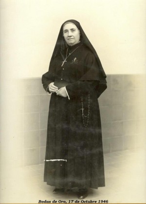 La Santa, fotografiada el día de sus Bodas de Oro (17 de octubre de 1946).
