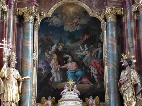 El Santo exorciza a Artemia, hija del emperador. Pintura de 1730, altar mayor de la iglesia abacial de San Ciríaco, Altorf, Alsacia (Francia).
