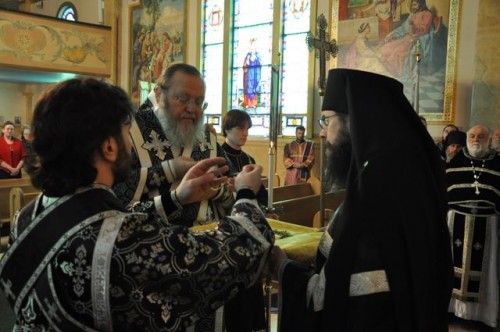 Liturgia de los Dones Presantificados celebrada en el monasterio de San Ticón de Zadonsk en Waymart, PA (EEUU).