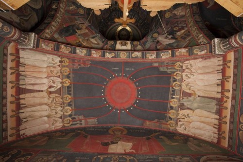 Fresco de Pentecostés, en la bóveda que recubre el altar. Catedral ortodoxa rumana de Nuremberg, Alemania.