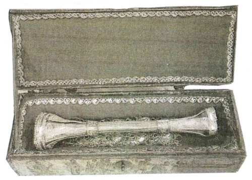 Relicario del santo conservado en la catedral de Skópelos (Grecia).