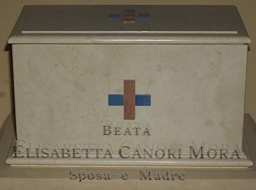 Urna de la Beata en la iglesia de San Carlos, en Roma (Italia).