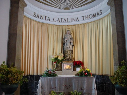 Capilla de la Santa en su casa natal. Calle de la Rectoría, Valldemossa, Mallorca (España).