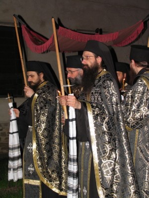 Procesión con el sudario durante el Funeral del Señor.