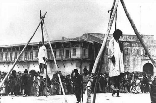 Armenios ejecutados en Constantinopla, junio de 1915.