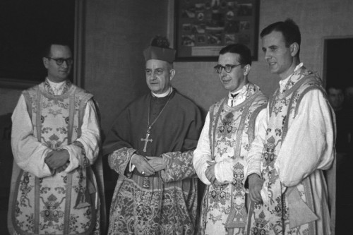 Ordenación de los tres primeros sacerdotes del Opus Dei.