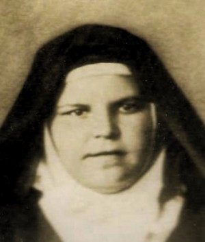 Fotografía de la Santa en su hábito de carmelita.