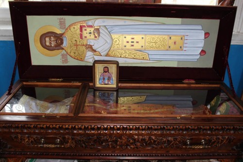 Urna actual con el cuerpo del Santo.