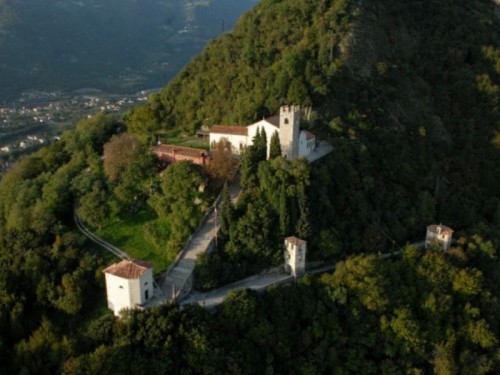 Panorámica del Santuario de Santa Augusta de Serravalle.