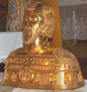Relicario del santo en Scheer.