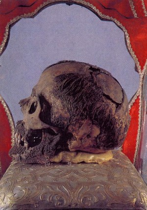 Relicario del cráneo del santo. Iglesia de San Eustorgio, Milán.