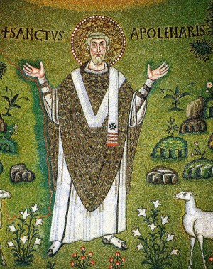 Detalle del Santo en el mosaico paleocristiano en el ábside de su Basílica in Classe, Rávena (Italia).