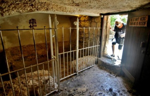 Interior de la Tumba del Huerto, en Jerusalén.