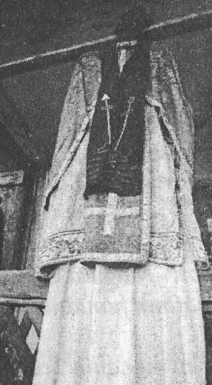 Ornamentos sacerdotales de Nil Dorobanțu.