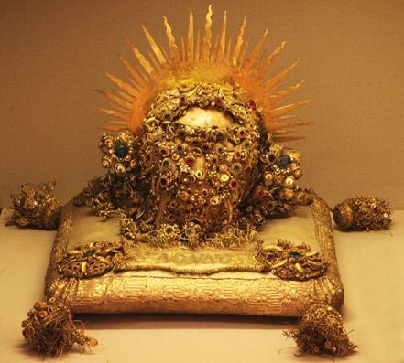Cráneo del santo en el Museo diocesano de Bamberg (Alemania).