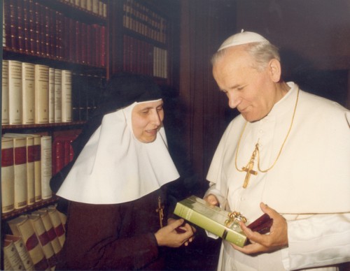 Encuentro en el Vaticano con San Juan Pablo II.