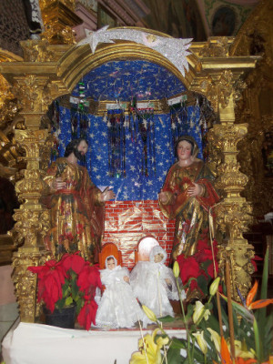 Nacimiento barroco del templo de los Santos Reyes, en Los Reyes Tlanechicolpan, Puebla. Cortesía de Tacho de Santa María. Este tipo de imágenes eran muy gustadas durante el virreinato y muchas se hacían traer desde Guatemala.