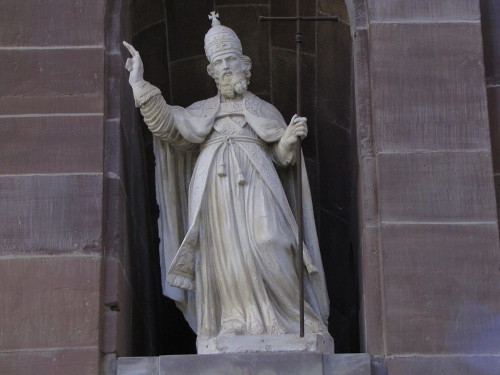 Escultura del Santo en la abadía de Altfort, Francia.