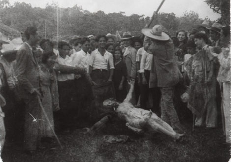 En el garridismo era común que se reunieran en tertulias para destrozar y quemar imagenes religiosas.