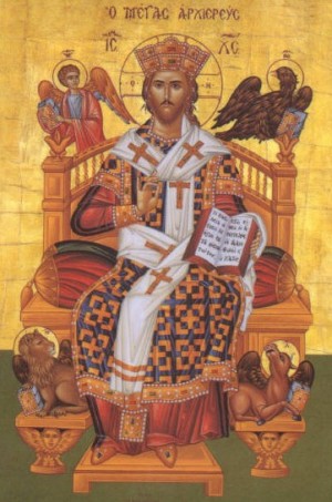 Icono ortodoxo griego que muestra a Cristo entronizado con el Tetramorfos (los cuatro evangelistas).