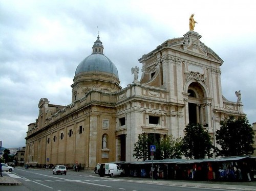 Basílica de Nuestra Señora de los Ángeles en Asís, Italia.
