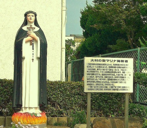 Representación errónea de la Santa como monja dominica. Iglesia católica de Kakomachi, Omura (Japón).
