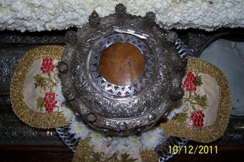 Cráneo del santo conservado en el monasterio.