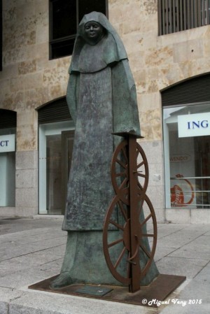 Escultura que la ciudad de Salamanca (España) levantó en su honor (21/11/2014). Fotografía: Miguel Veny, 2015.